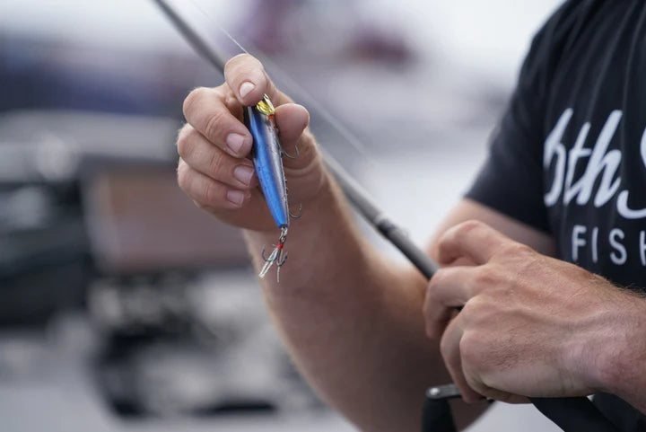 Señuelo - 6th Sense Dogma 115 - Bleeding Shad